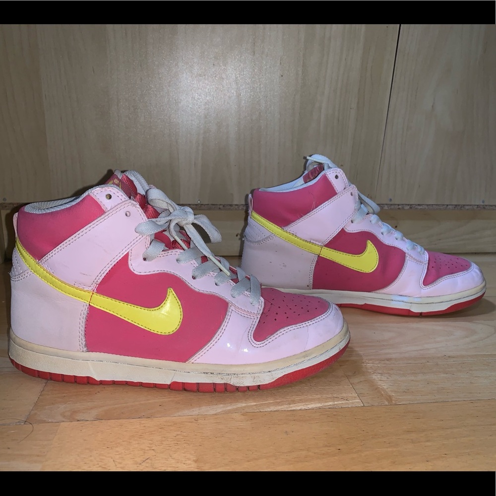 Pink and yellow Nike’s